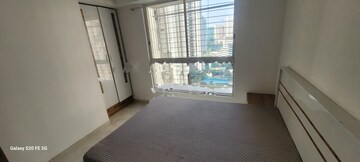 Room in 2 BHK Apartment at Lodha Amara, Kolshet Road – for Rent