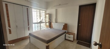 Bedroom in 2 BHK Apartment at Lodha Amara, Kolshet Road – for Rent