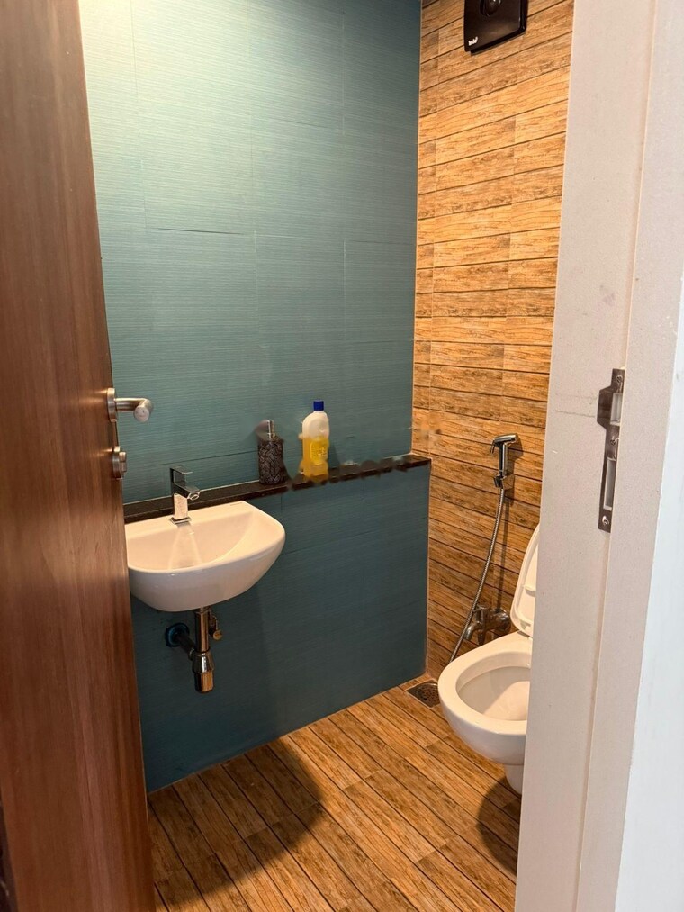 Bathroom, lodha-crown-quality-homes 2 Bedroom 474 Sq.Ft. Apartment In Majiwada Thane 9511593
