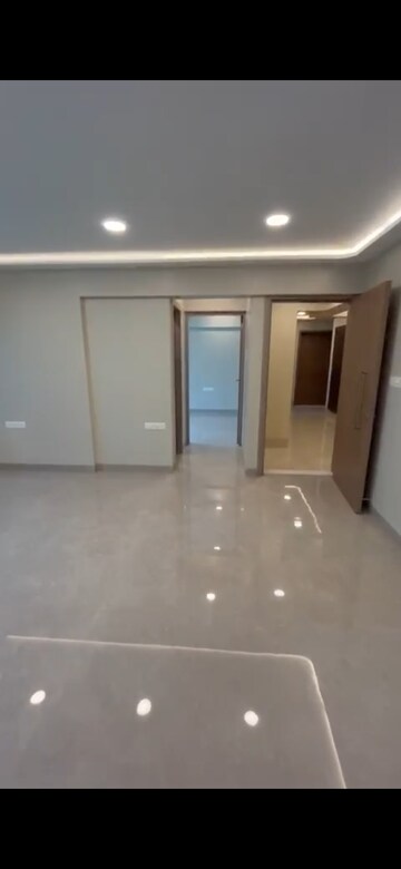 Room in 2 BHK Apartment at Platinum Life, Andheri West – for Sale