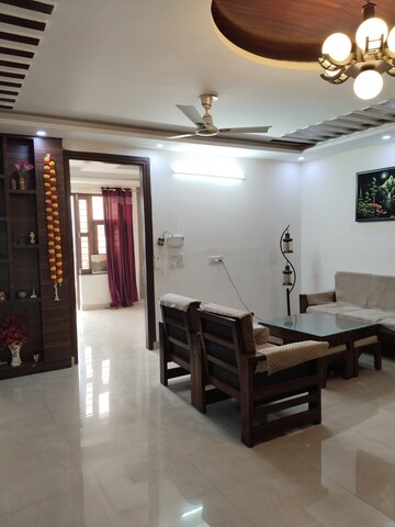 Living Room in 4 BHK Builder Floor at Espire Towers, Sector 37 – for Rent