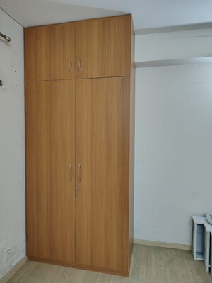 Furnished Amenities in 4 BHK Apartment at DLF New Town Heights III, Sector 91 – for Rent