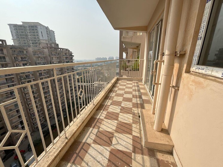 Balcony, shree-vardhman-green-court 2 Bedroom 690 Sq.Ft. Apartment In Sector 90 Gurgaon 9511660