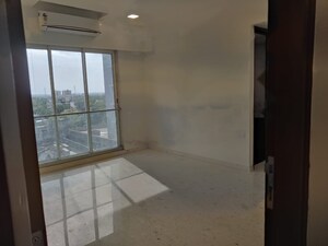 Room in 3 BHK Apartment at Ekta Tripolis, Goregaon West – for Rent