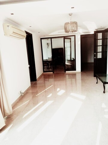  Showroom For Sale in Lajpat Nagar 4