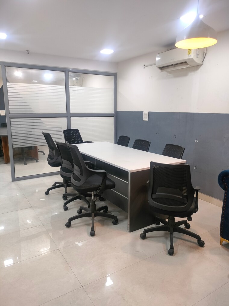 Team Area, sector 3 Commercial Office Space 3000 Sq.Ft. In Sector 3 Noida 9511820