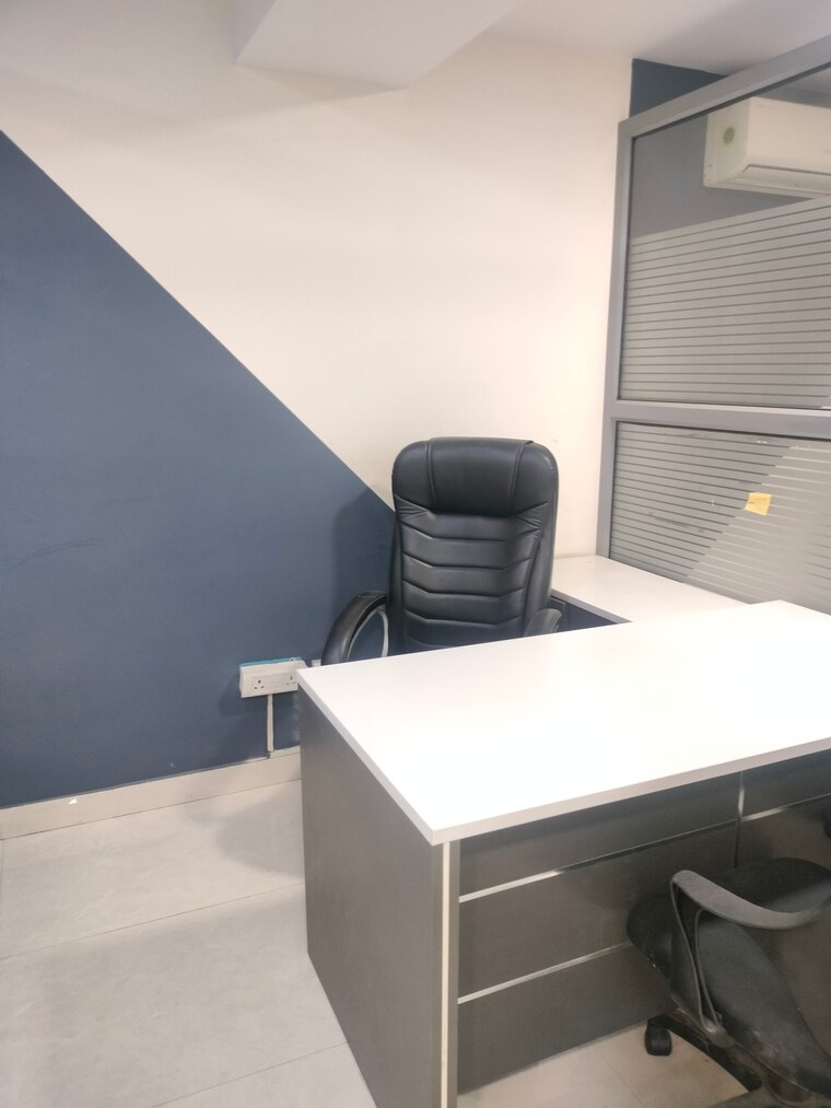 Team Area, sector 3 Commercial Office Space 3000 Sq.Ft. In Sector 3 Noida 9511820