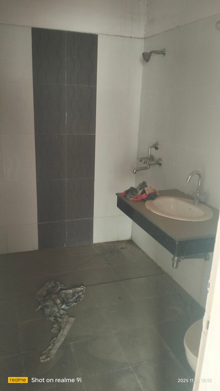 Bathroom, paramount-golfforeste-villas 3 Bedroom 1450 Sq.Ft. Villa In Zeta I Greater Noida Greater Noida 9511872