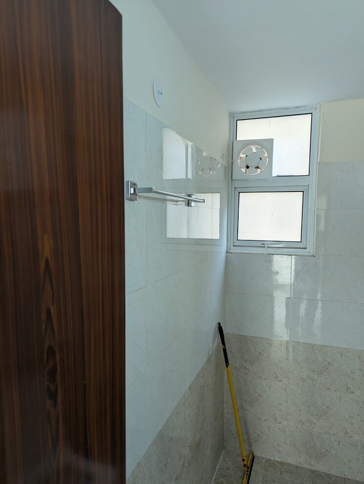 Bathroom, spaze-privvy-the-address 2 Bedroom 900 Sq.Ft. Apartment In Sector 93 Gurgaon 9511840