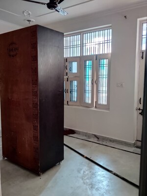 Room in 3 BHK Independent House at Sector 16 – for Rent