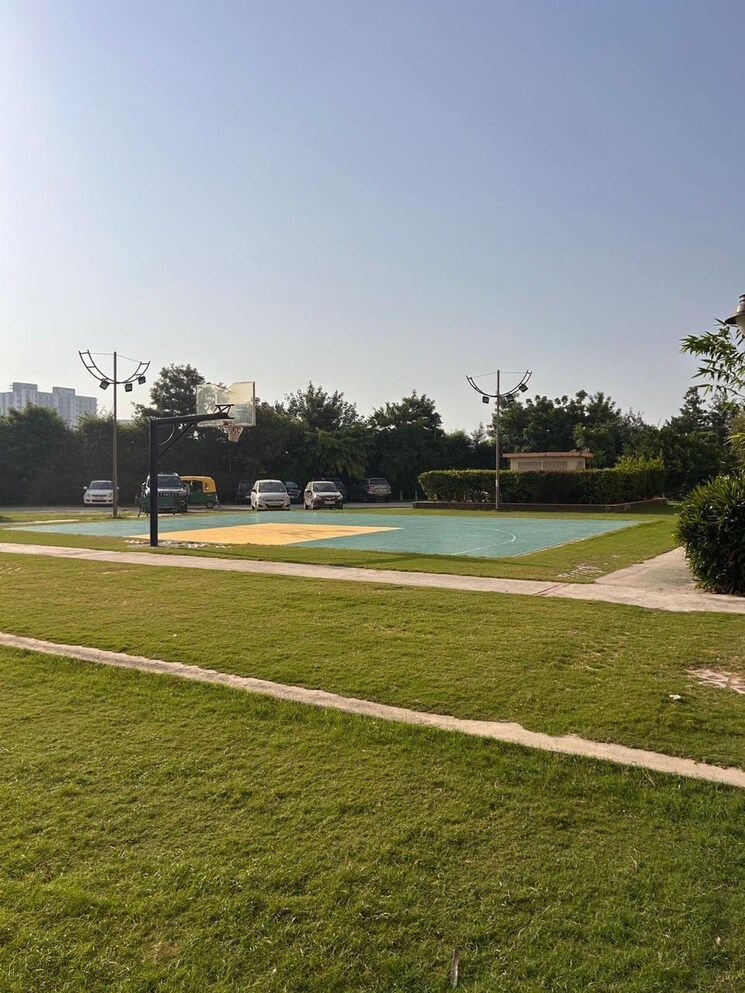 Garden, spaze-privvy-the-address 2.5 Bedroom 1386 Sq.Ft. Apartment In Sector 93 Gurgaon 9511803