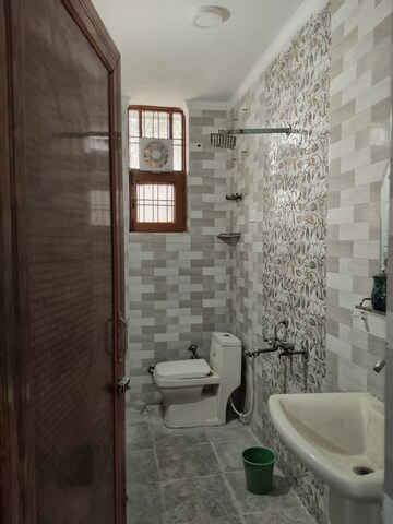 Attached Bathroom in 2 BHK Builder Floor at Ashoka Enclave Faridabad, Sector 34 – for Sale