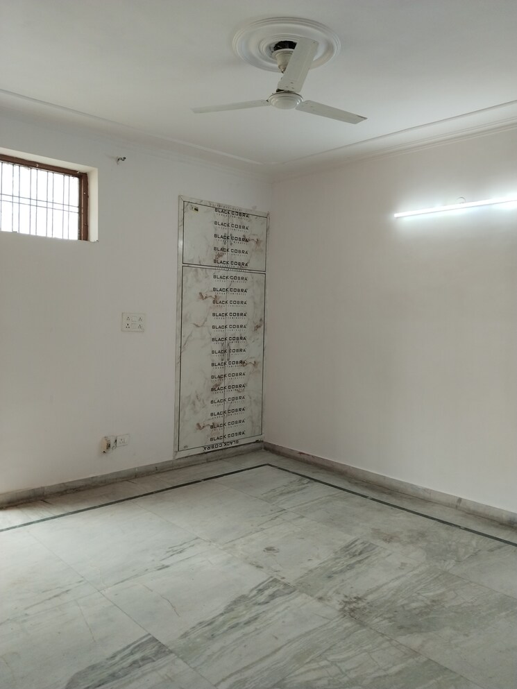 Room, ashoka-enclave-faridabad 2 Bedroom 900 Sq.Ft. Builder Floor In Sector 34 Faridabad 9511938