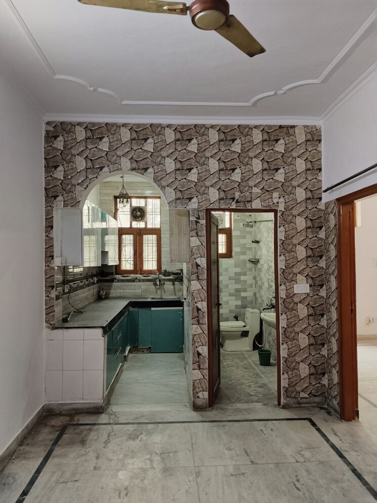 Kitchen, ashoka-enclave-faridabad 2 Bedroom 900 Sq.Ft. Builder Floor In Sector 34 Faridabad 9511938