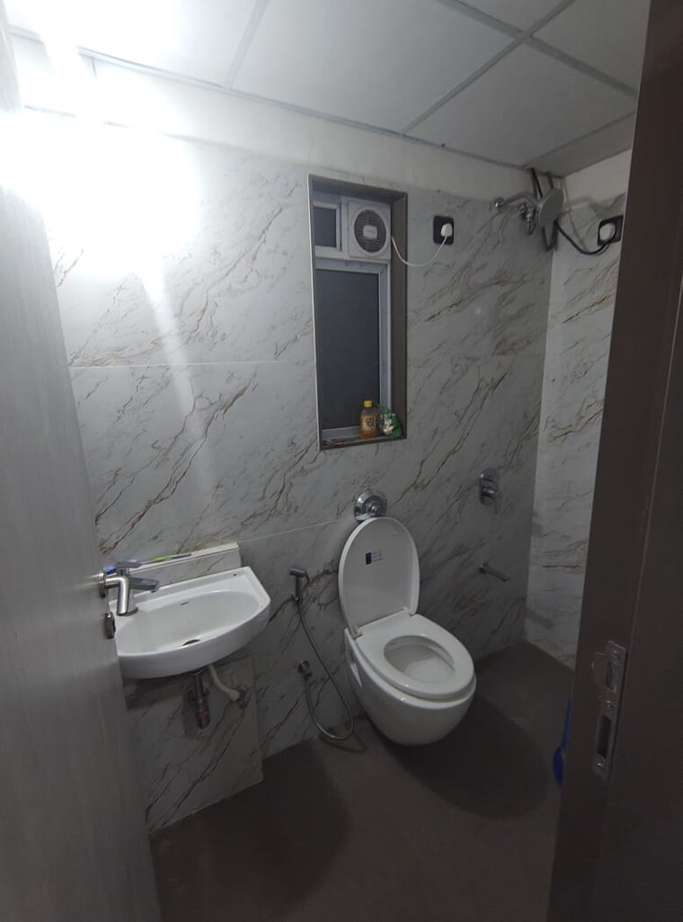 Bathroom, rajeshree-tribhuvan-chs 2 Bedroom 568 Sq.Ft. Apartment In Ghatkopar East Mumbai 9511895