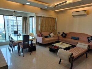 2 BHK Apartment For Rent in Bandra West