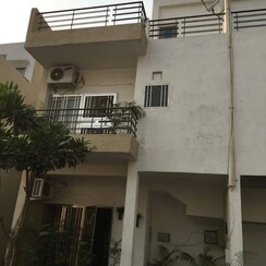 3 BHK + Study Room Villa For Sale in Paramount Golfforeste Villas
