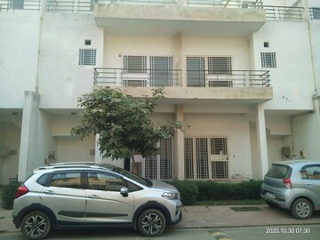 3 BHK Villa For Sale in Paramount Golfforeste Villas, Zeta I Greater Noida