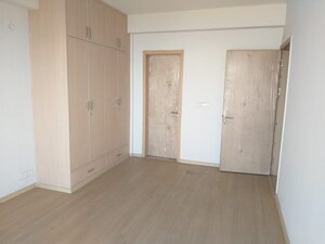 Room in 3.5 BHK Apartment at DLF New Town Heights I, Sector 90 – for Rent