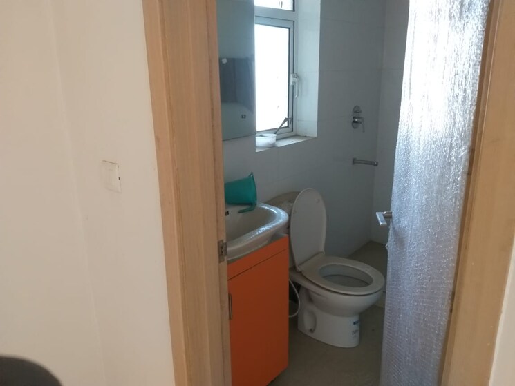 Bathroom, dlf-new-town-heights-i 3.5 Bedroom 1930 Sq.Ft. Apartment In Sector 90 Gurgaon 9512060