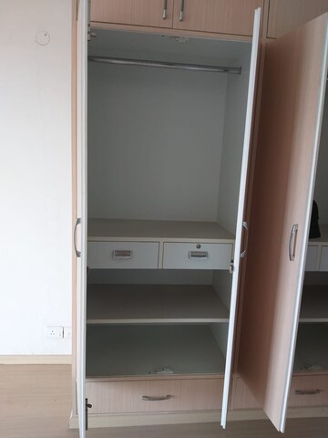 Furnished Amenities in 3.5 BHK Apartment at DLF New Town Heights I, Sector 90 – for Rent