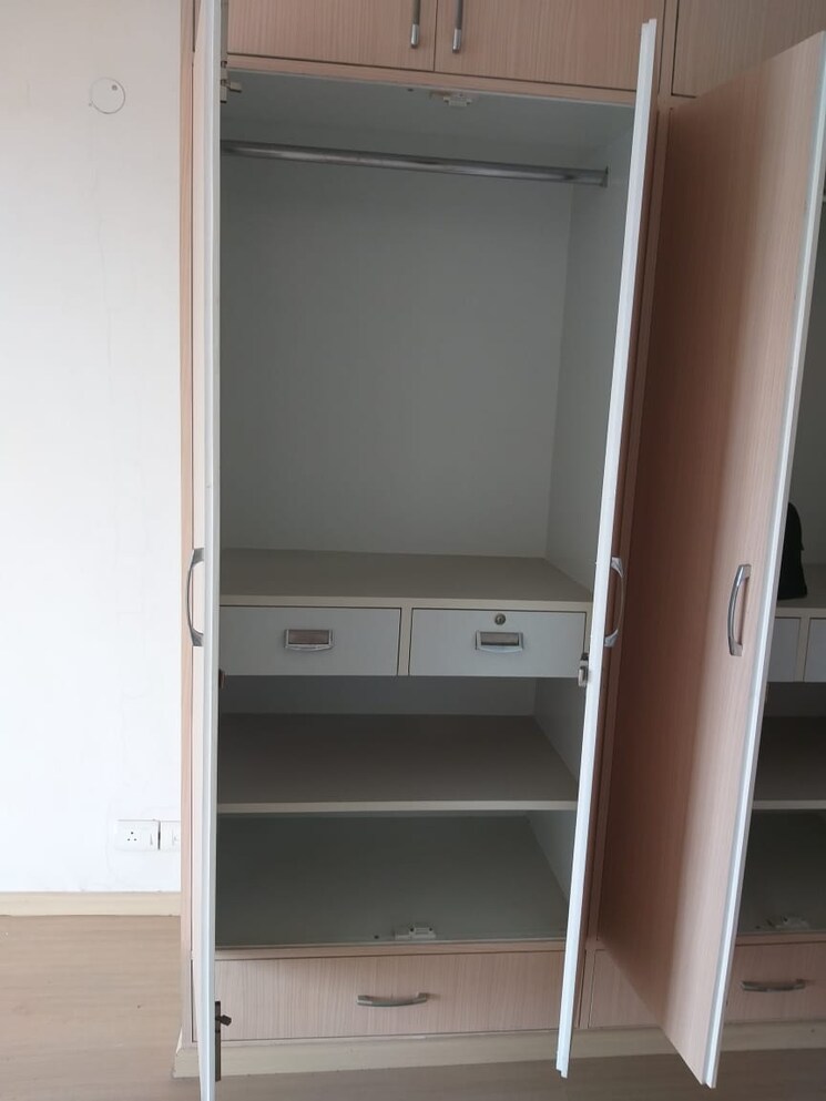 undefined, dlf-new-town-heights-i 3.5 Bedroom 1930 Sq.Ft. Apartment In Sector 90 Gurgaon 9512060