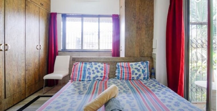 Bedroom, juhu 2 Bedroom 700 Sq.Ft. Apartment In Juhu Mumbai 9512013
