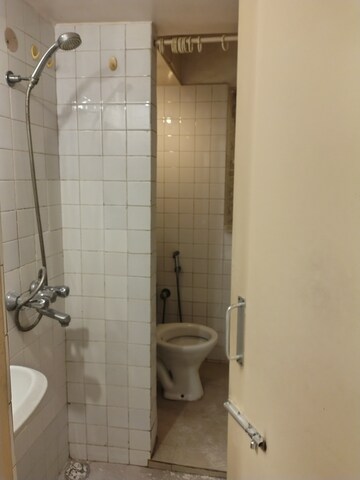 Attached Bathroom in 2 BHK Builder Floor at Sheikh Sarai – for Rent