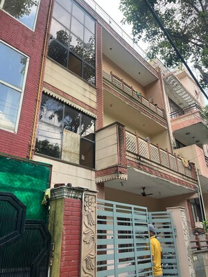 2 BHK Builder Floor For Rent in RWA Apartments Sector 52, Sector 52