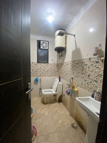 1 BHK Builder Floor For Rent in Chattarpur
