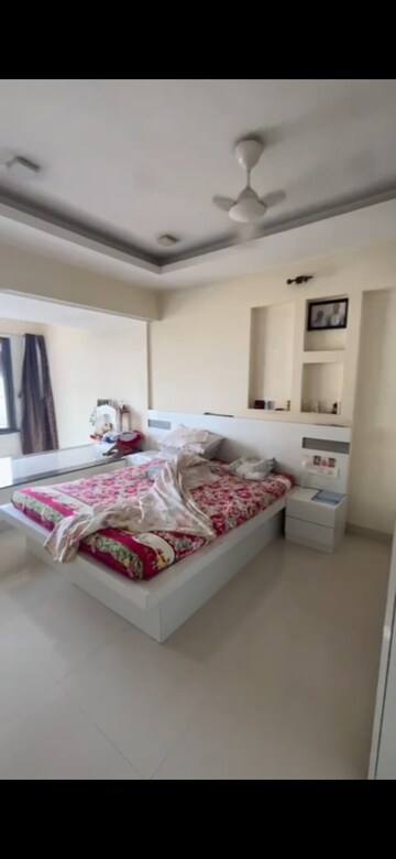 2 BHK Apartment For Sale in Palash Towers, Andheri West