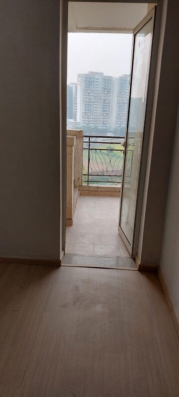 Room in 3.5 BHK Apartment at DLF New Town Heights III, Sector 91 – for Rent