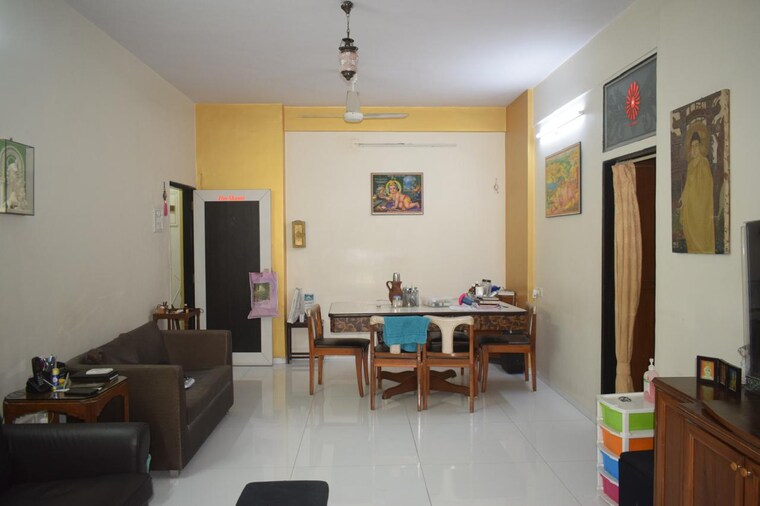 Living Room, nepean sea road 2 Bedroom 1000 Sq.Ft. Apartment In Nepean Sea Road Mumbai 9512194