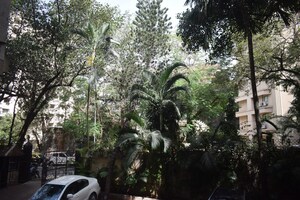 2 BHK Apartment – Garden View at Nepean Sea Road - for Sale