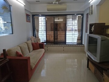 2 BHK Apartment For Rent in Santacruz West