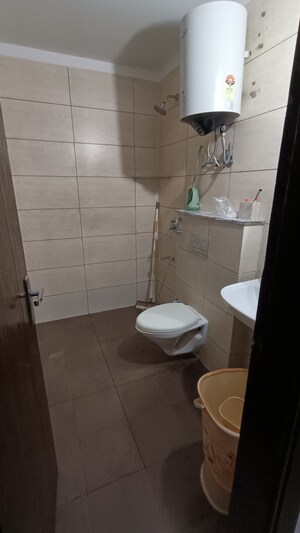 Bathroom in 3 BHK Apartment at Motiaz Royal Citi, Ambala Highway – for Rent
