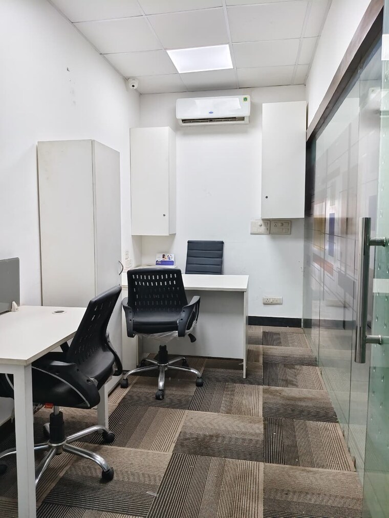 Team Area, sector 63 Commercial Office Space 5400 Sq.Ft. In Sector 63 Noida 9512259