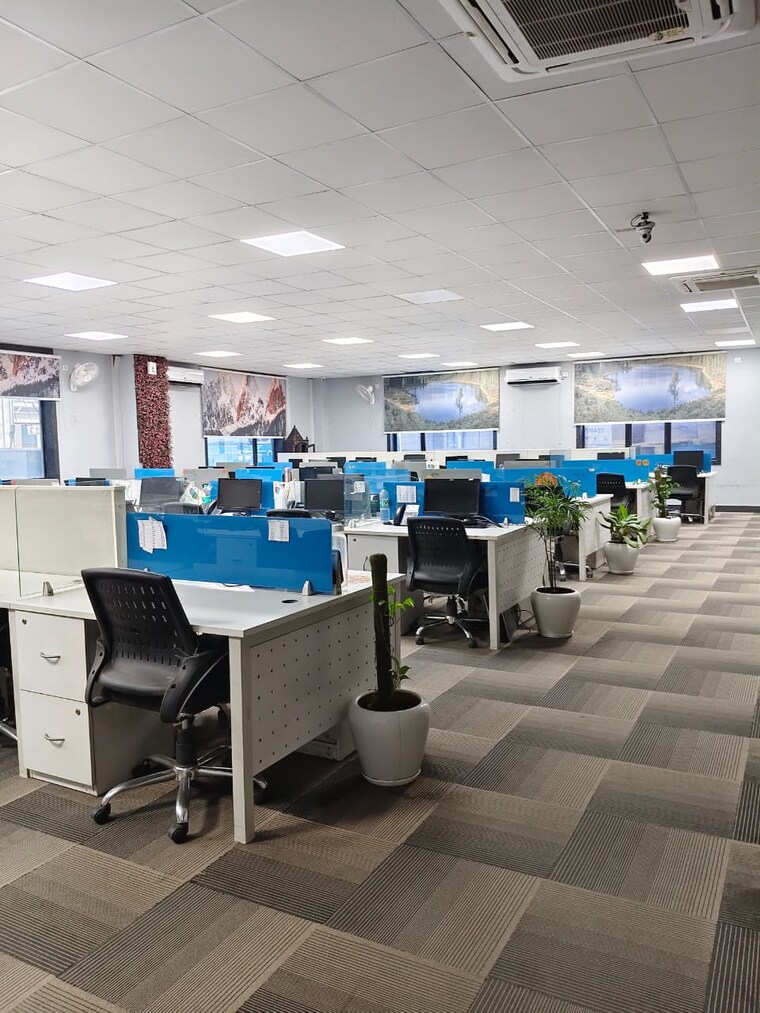 Team Area, sector 63 Commercial Office Space 5400 Sq.Ft. In Sector 63 Noida 9512259