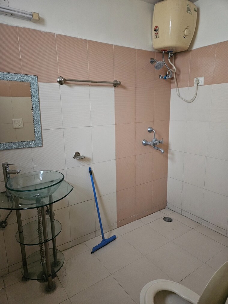 Bathroom, nk-savitry-enclave 3 Bedroom 1800 Sq.Ft. Apartment In Vip Road Zirakpur 9512297