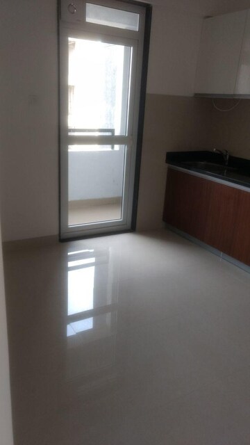 Room in 2 BHK Apartment at Paranjape Yuthika Apartment, Bavdhan – for Rent