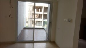 Room in 3 BHK Apartment at Paranjape Schemes Yuthika, Baner – for Rent