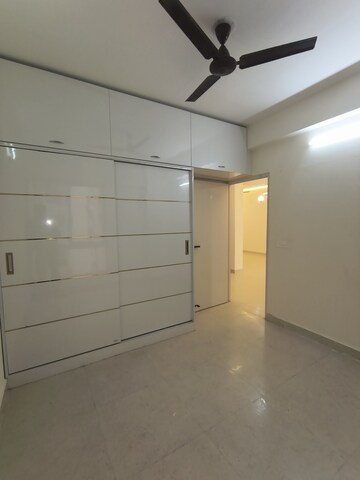 Room in 2 BHK Apartment at Signature The Millennia 2, Sector 37d – for Rent