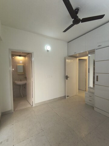 Room in 2 BHK Apartment at Signature The Millennia 2, Sector 37d – for Rent