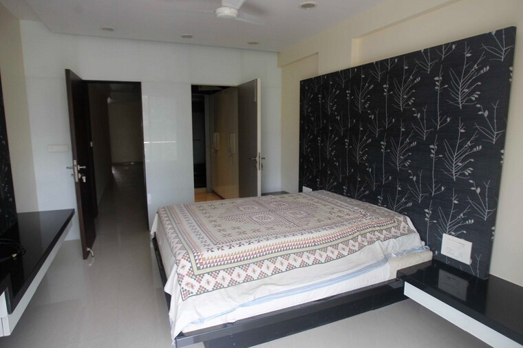 Bedroom, khar west 3 Bedroom 1100 Sq.Ft. Apartment In Khar West Mumbai 9512355