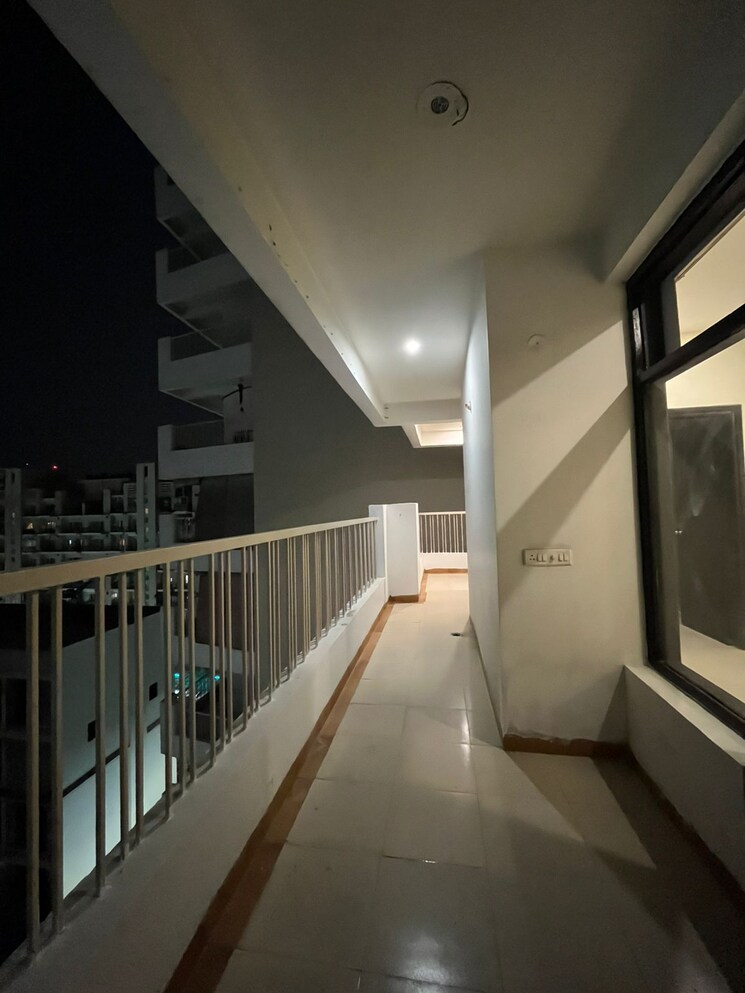 Balcony, golden-sand-apartments 3 Bedroom 1800 Sq.Ft. Apartment In Dhakoli Zirakpur 9512421