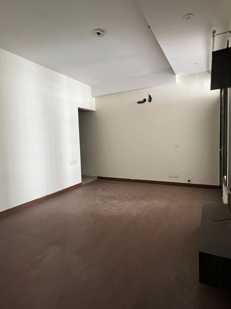 Room, golden-sand-apartments 3 Bedroom 1800 Sq.Ft. Apartment In Dhakoli Zirakpur 9512421