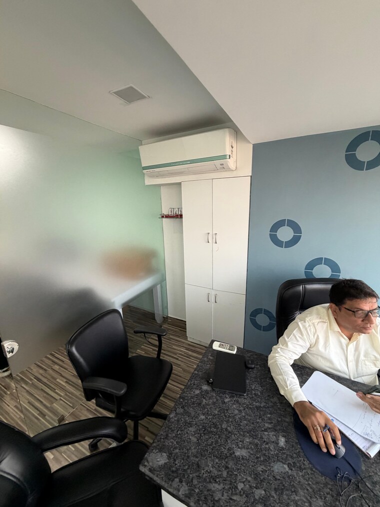 Team Area, science city Commercial Office Space 893 Sq.Ft. In Science City Ahmedabad 9512497