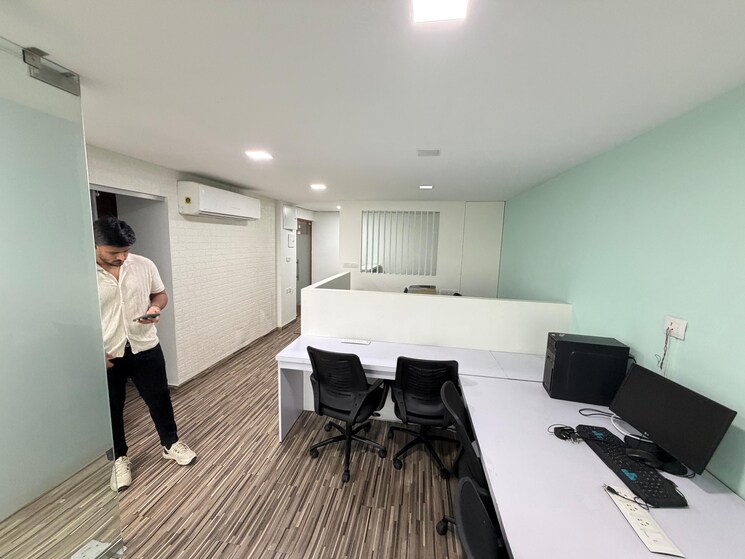 Team Area, science city Commercial Office Space 893 Sq.Ft. In Science City Ahmedabad 9512497