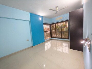 Room in 3 BHK Apartment at Nellai Heights, Chembur – for Rent