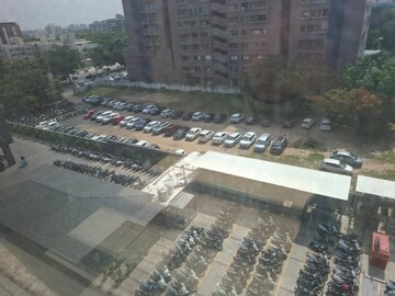  Office Space – Exterior View View at Science City - for Rent